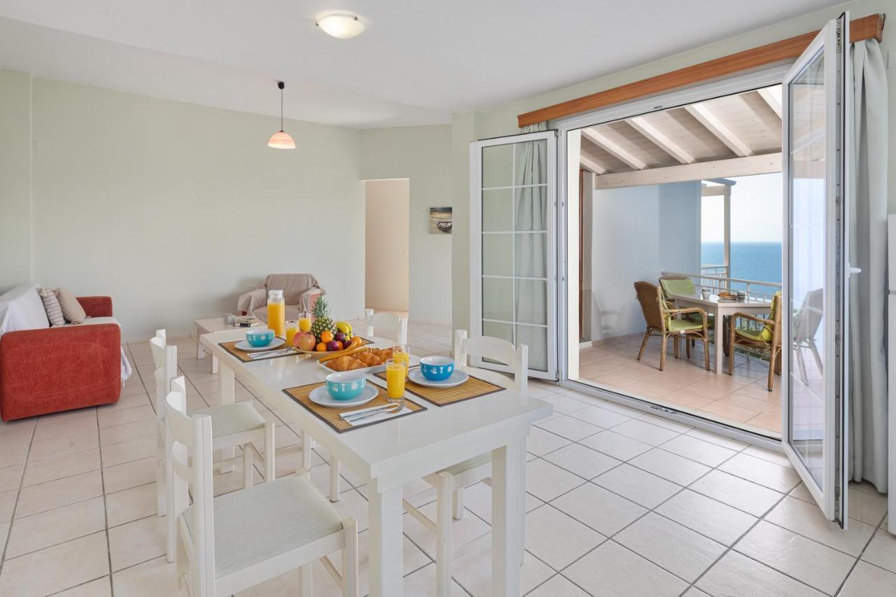 Panorama Apartments Afión Zewnętrze zdjęcie