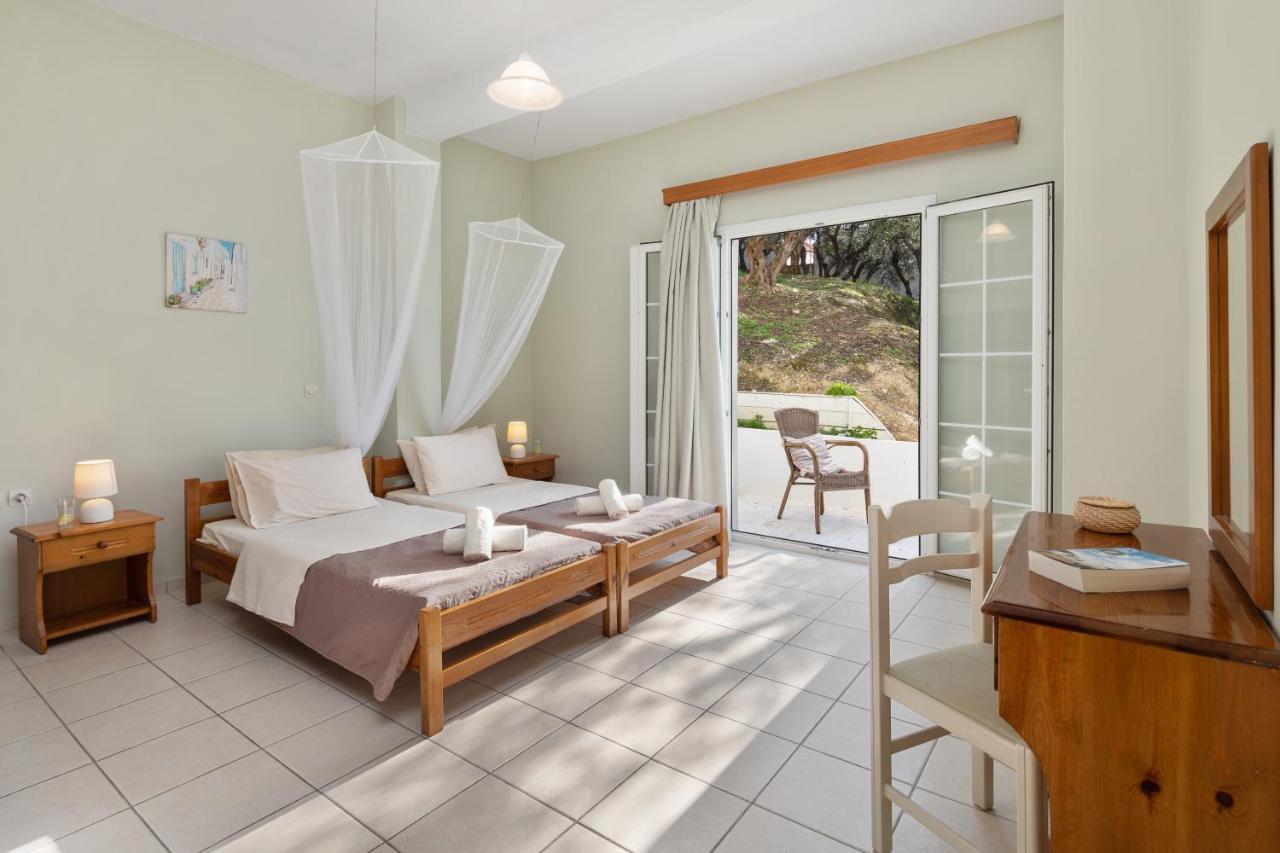 Panorama Apartments Afión Zewnętrze zdjęcie